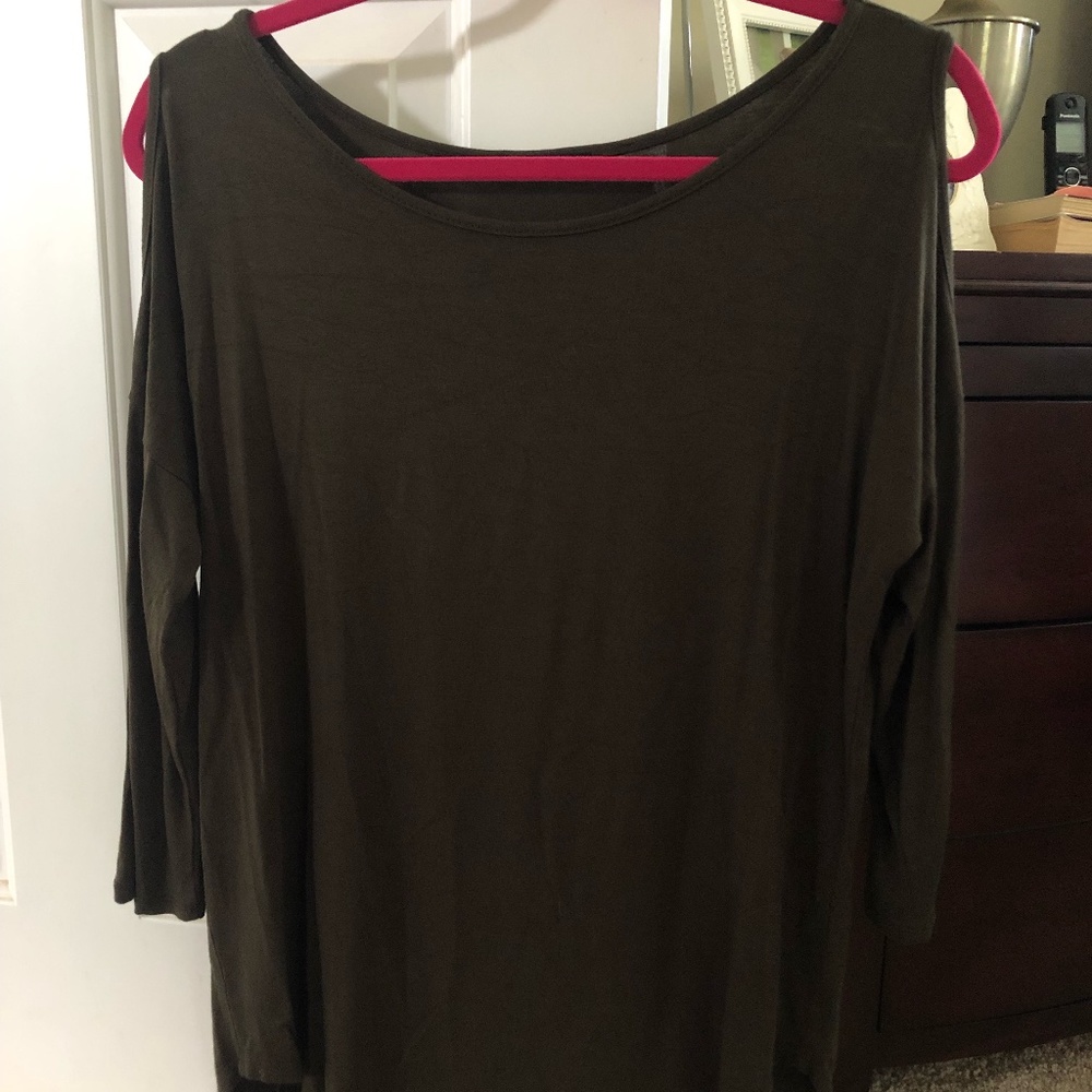 Stitch Fix: Papermoon Scoop Neck Knit Top (Size Medium), Color: Olive Green